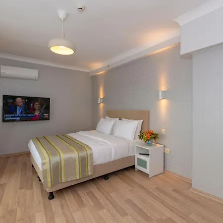 Hotel Feri 2*