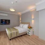 Hotel Feri 2*