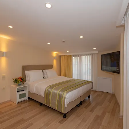 Feri Hotel 2*