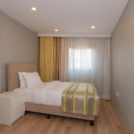 Hotel Feri 2*